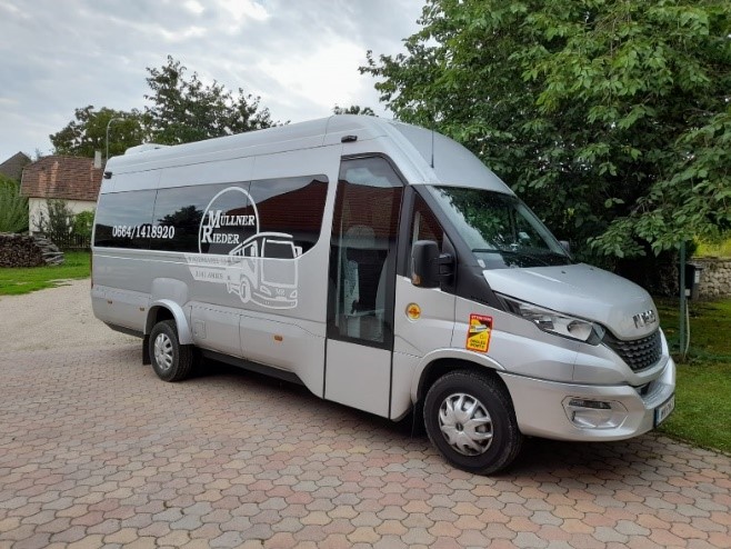 Bus mit 22 Sitzplätzen